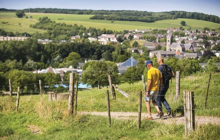 Nyd det smukke landskab fra et feriehus i Limburg